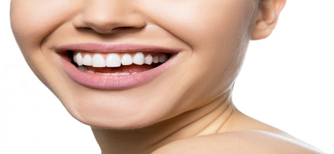 Diş Eti Hastalıklarına Yol Açan 7 Neden
