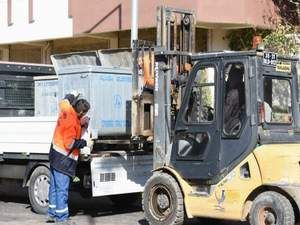 Aliağa Belediyesi Çöp Konteynerlerini Yeniledi
