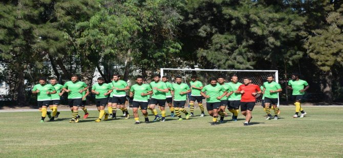 Aliağaspor Fk Sezonu Kendi Sahasında Açıyor