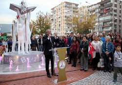 Karşıyaka’da ‘Öğretmenler Parkı’ Açıldı