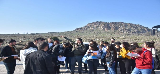 Genç Girişimciler  İzmir Üniversitesi’nde Buluşturdu