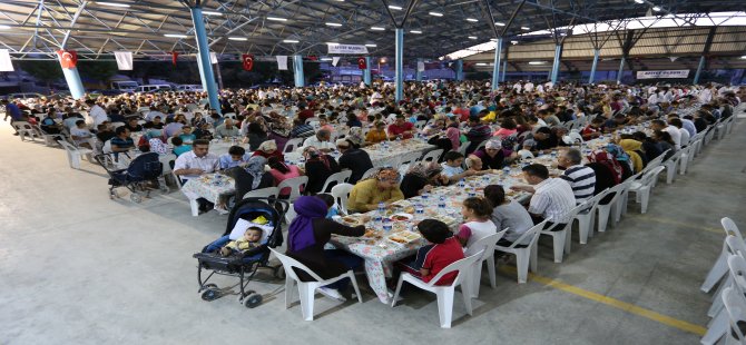 Başkan Zolan İftarda Vatandaşlarla Buluştu