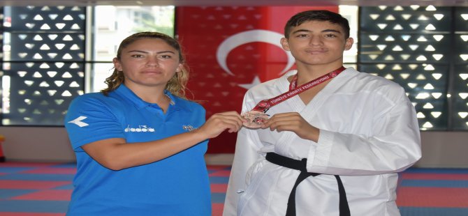 Karate Şampiyonasında Aliağa’ya Madalya