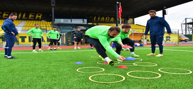 Lider Aliağaspor FK, Çiğli Deplasmanına Hazırlanıyor