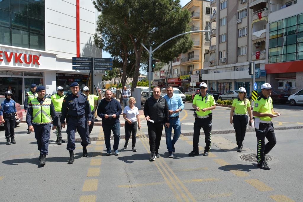 Aliağa'da "Yayalar için  5 adımda güvenli Trafik "tanıtımı yapıldı