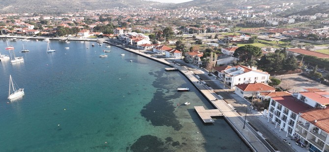 Foça sahil şeridi baştan aşağı yenilendi