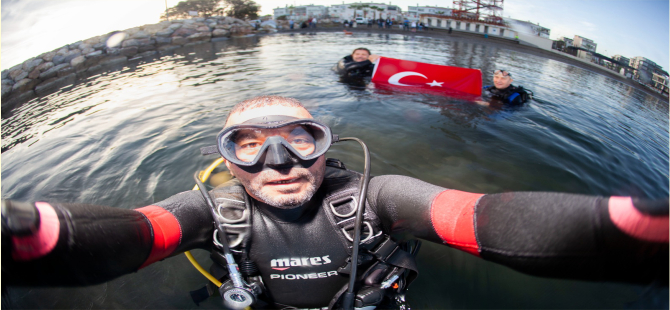 Başkan Soyer İzmir Körfezi’nde tüple dalış yaptı