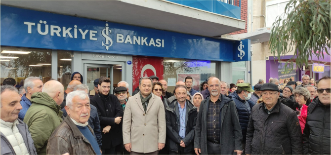 Çandarlı'da İş Bankası Tepkisi