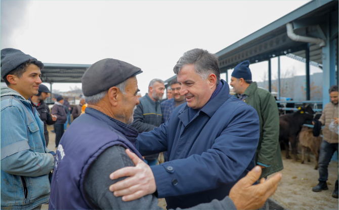 Başkan Adayı Doğruer : Tarımda olduğu gibi hayvancılıkta da marka olacağız