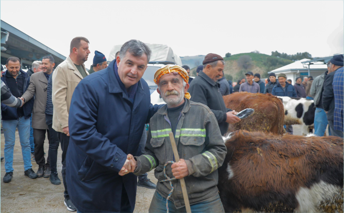 Başkan Adayı Doğruer : Tarımda olduğu gibi hayvancılıkta da marka olacağız