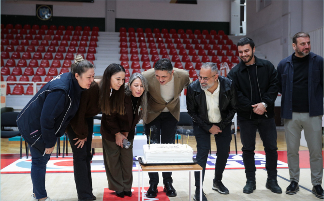 Başkan Serkan Acar’a Doğum Günü Sürprizi