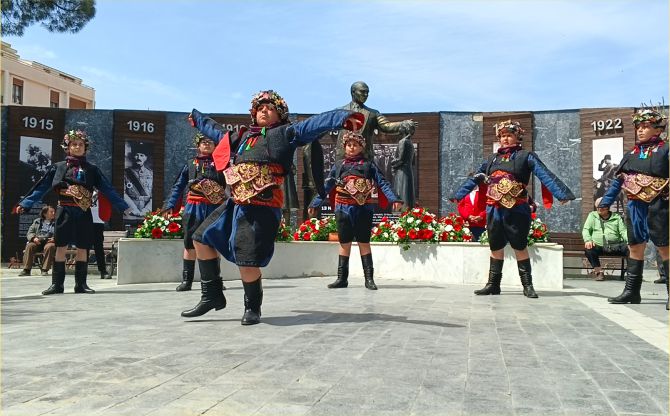 Atatürk’ün Aliağa’ya Gelişinin 92. Yıl Dönümü Törenlerle Kutlandı