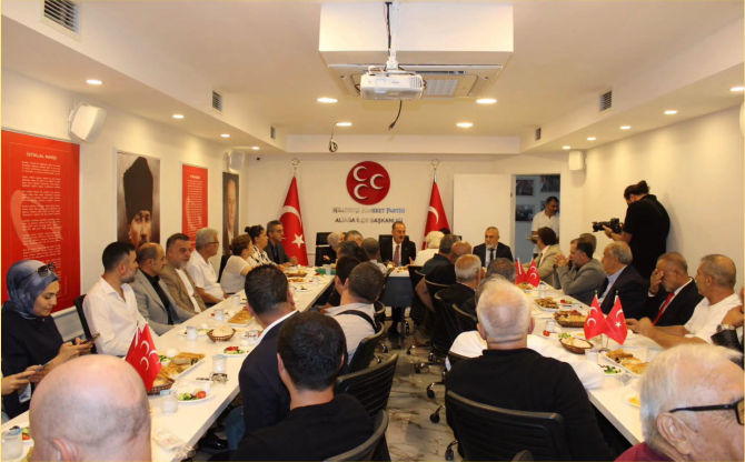 Tamer Osmanağaoğlu Aliağa’da temaslarda bulundu