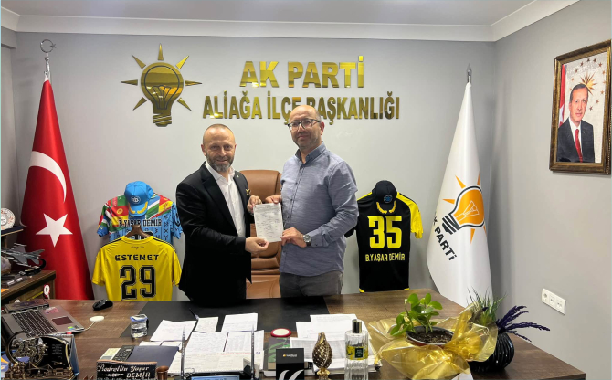 CHP Aliağa İlçe Başkan Yardımcısı Hakan Mayda AK Parti’ye Katıldı