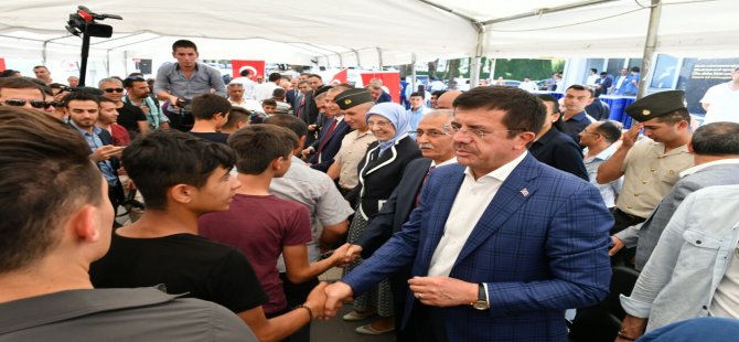 Denizli'de Bayramlaşma Geleneği Değişmedi