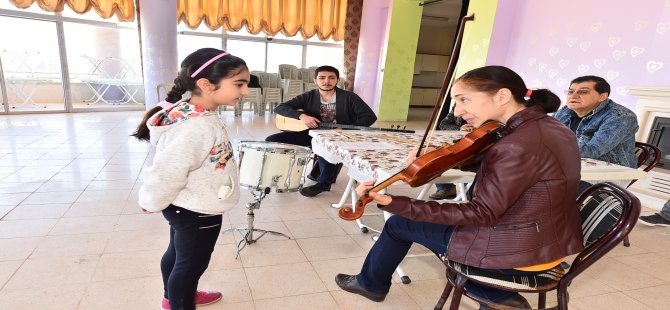 Büyükşehir, Aliağa’da Minik Koristlerini Arıyor