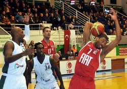 Aliağa TOFAŞ'a BİNDİ 81-67