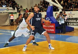 Aliağa Petkim 57 Anadolu Efes 59 