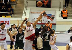 Ankara Havası Yaramadı 80-76