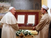 Papa'ya Anlamlı Hediye...