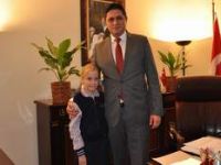 Minik başkandan genç başkana ziyaret 