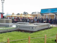 Kınıklı çocuklar Çocuk Köyü’ndeki Anıtkabir Miniatürk’te