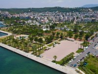 Aliağa İstiklal Caddesi’nde Ücretli Otopark Dönemi Başlıyor