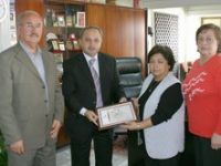 Başkan'a Kızılay Teşekkürü