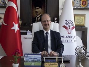 İKÇÜ Rektörü Akhan Merak Edilen Soruları Cevapladı