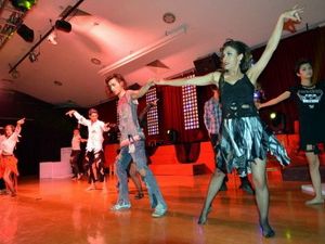 ASEV Dansçılarından Muhteşem Performans