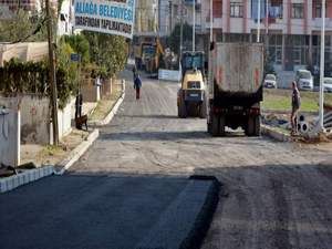 Aliağa Belediyesi’nden Yeni Mahalle’ye Asfalt Harekatı